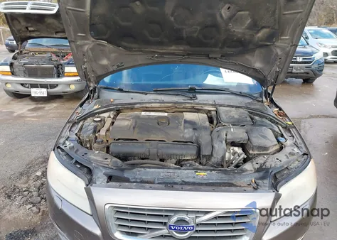 2011 Volvo S80 3.2 z USA, uszkodzony, nr VIN YV1952AS8B1144777